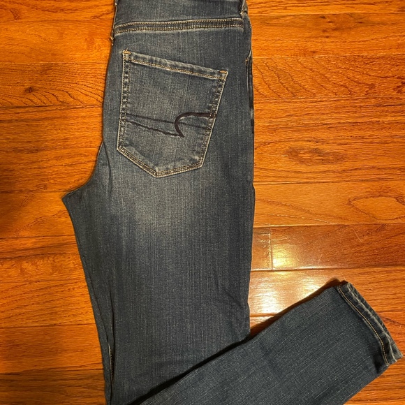 American Eagle Women’s Curvy High Rise Jegging Size 4 Short - Picture 7 of 7